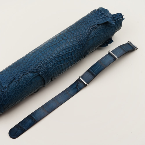 日本製 ハンドメイド 国産鞣しアリゲーターNato ベルト.時計ベルト