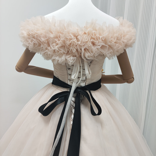 送料無料！カラードレス 取り外しオフショルダー 薄シャンパンの色  