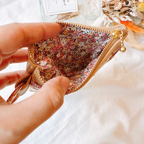 フリンジが可愛いインド刺繍リボンのポーチ チャック付きポーチ