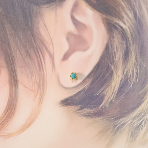 S925製 18KGP キングマンタ―ターコイズ 4mm 天然石 クラウンデザイン