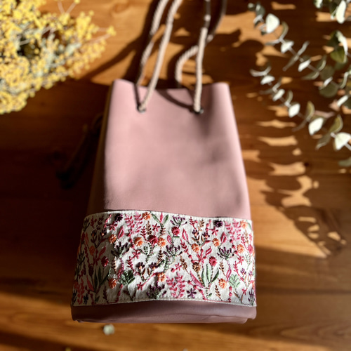 スイムダンクレア 黒 リバティ ハンドメイド タック入り通勤バッグ