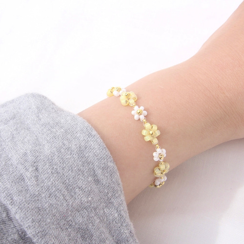 ビーズブレスレット 《 黄色いお花 》 マグネット金具 ペア