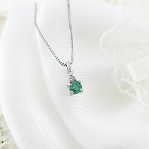 K18 white gold ダイヤモンド　エメラルド　ネックレス 5月 誕生石 エメラルド & ダイヤモンド K18 ホワイト ゴールド 小さな