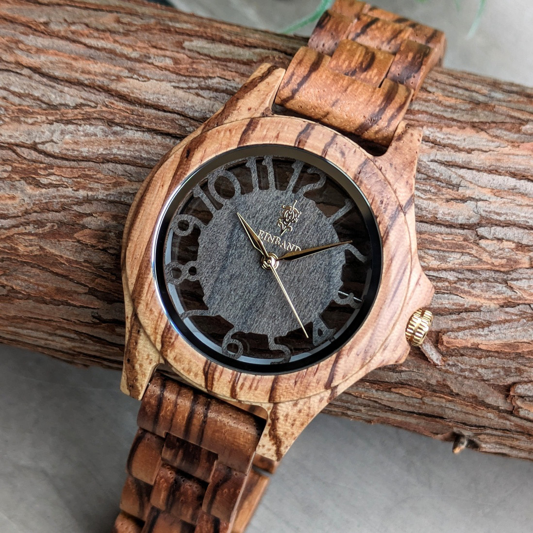 【木製腕時計】EINBAND Freiheit Zebrawood サンダルウッド文字盤 木の時計 スケルトン 34mm