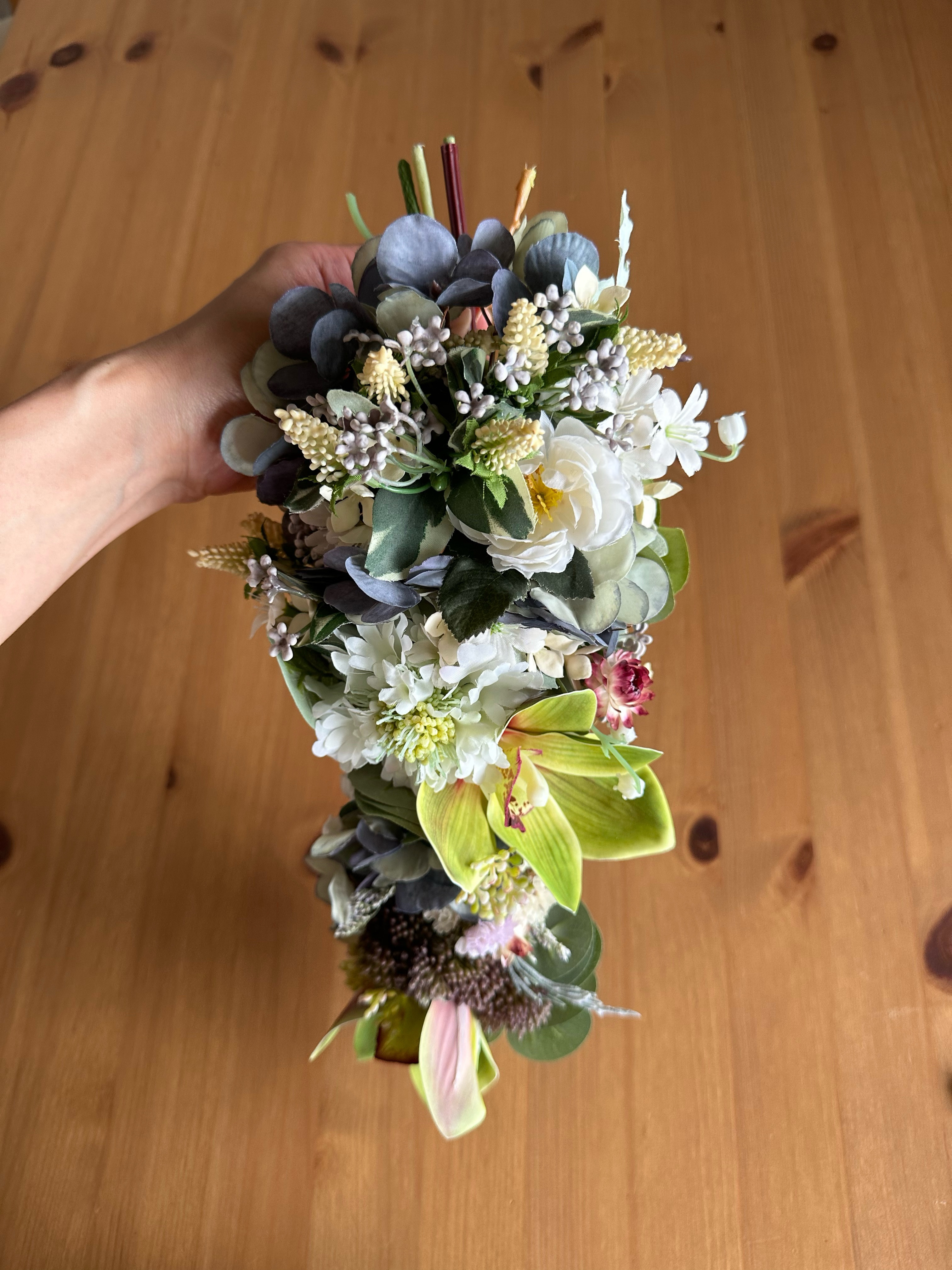 紫陽花、蘭、小花のナチュラルガーランド֒ •スワッグ