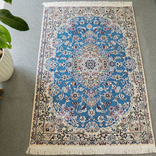 天津緞通 上質のウールを使用した手織り絨毯 ＃402 69×122cm