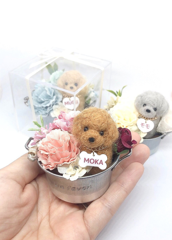 ミニアレンジメントフラワー&【オーダーネームプレート】トイ