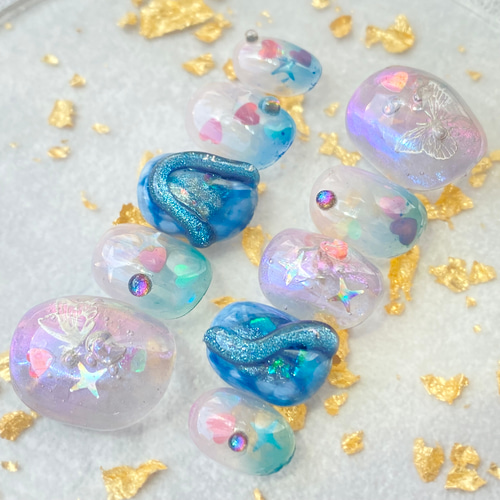 サイズオーダー】うるうる蝶々のニュアンスバブルネイル オーロラ  