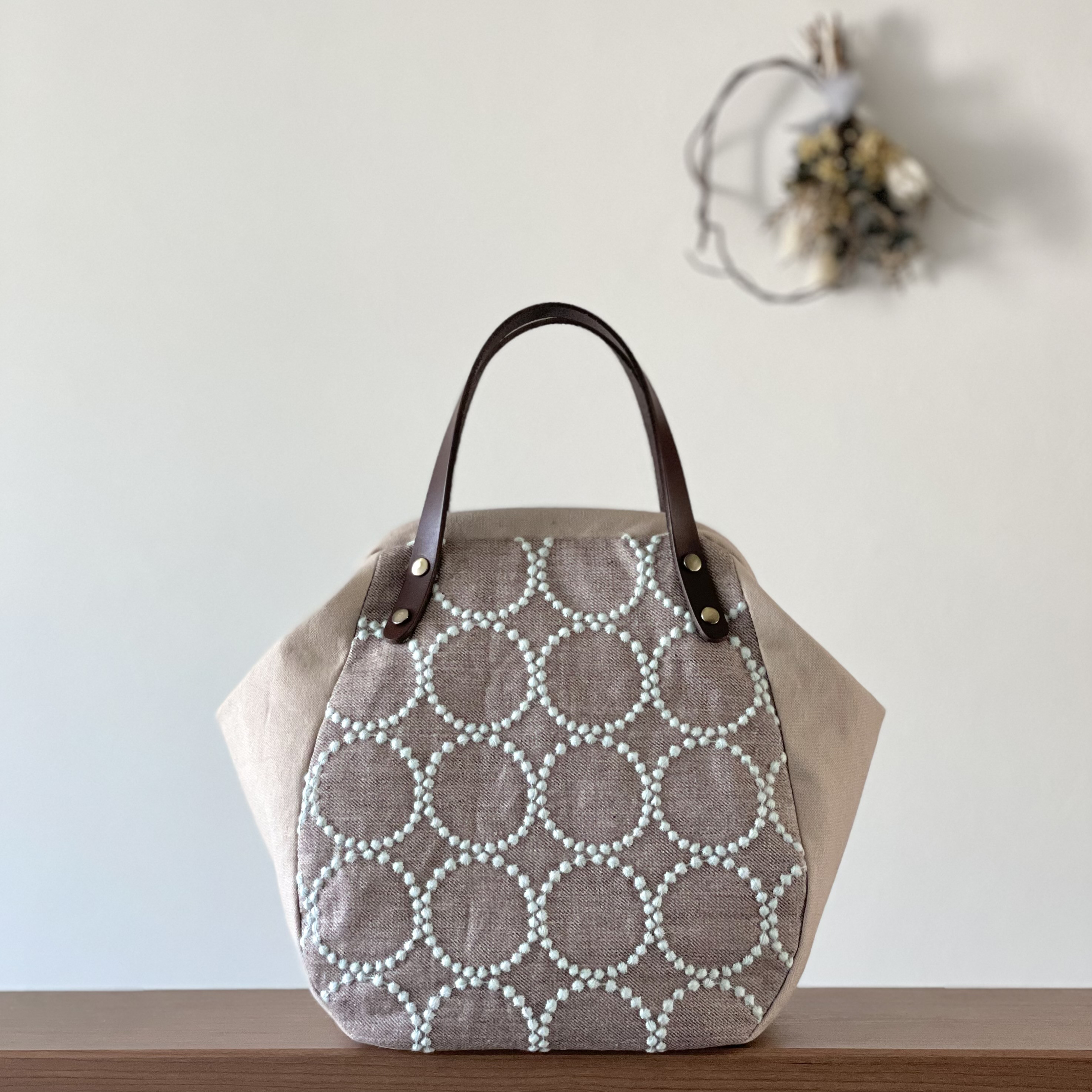 mina perhonen 　キツネ模様 ハンドバッグ mina perhonen ミナペルホネン ya9828 bell bag -repo- キツネ柄