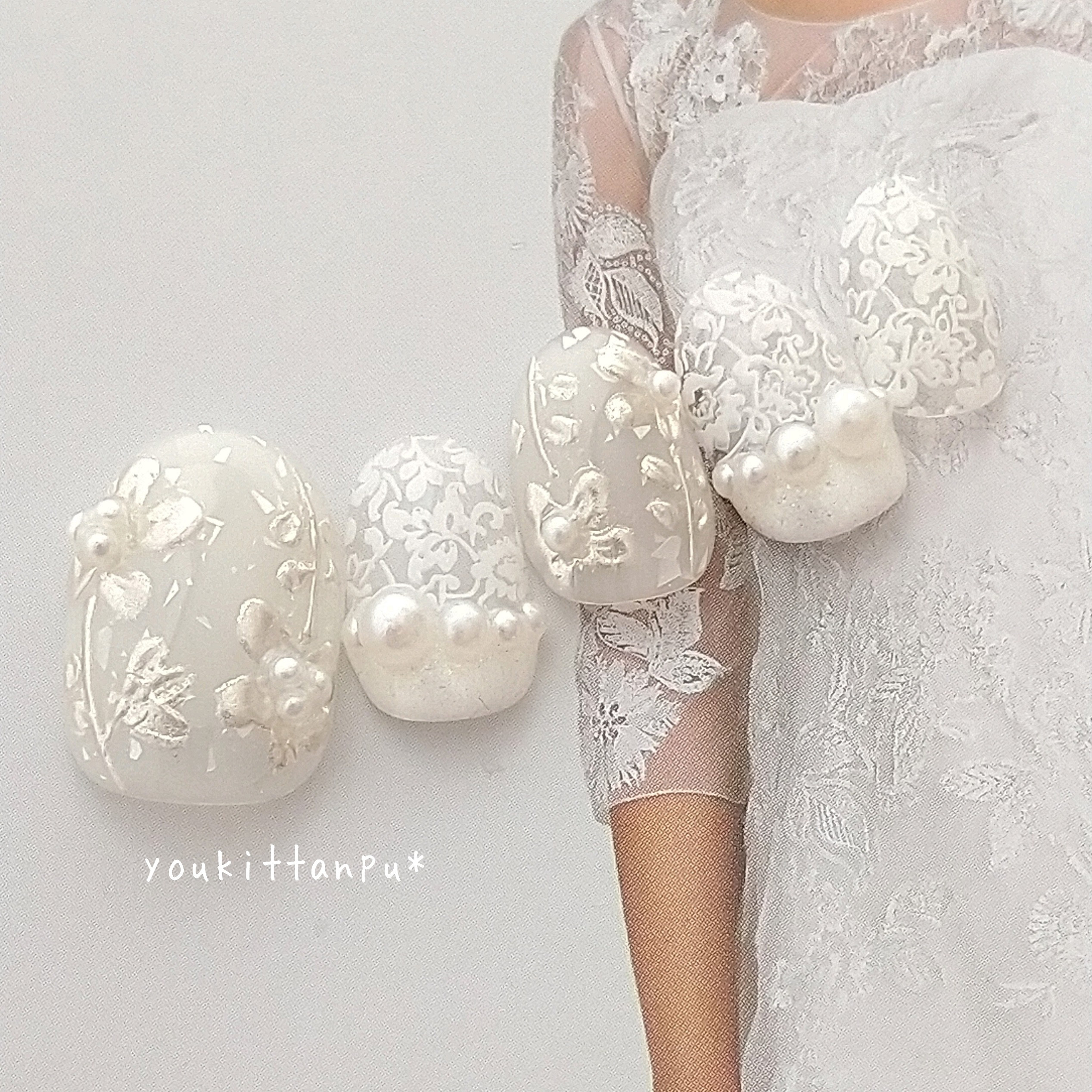 プラチナミラーフラワー＆レース 小花とパールライン＊ネイルチップ つけ爪 ブライダルネイル ウェディング 結婚式 成人式