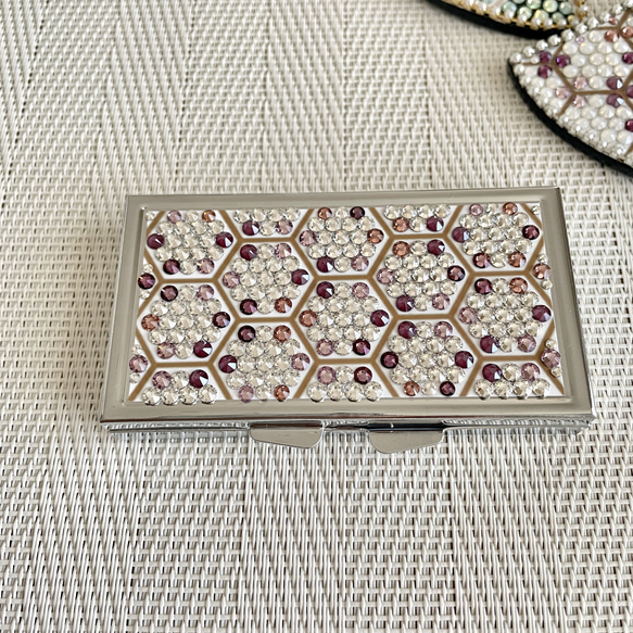 ＊ハニカム模様＊和柄＊①レッドパープル系×クリスタル◆ピルケース・アクセサリーケース◆(小物入れ)＊クリスタルガラス 6枚目の画像