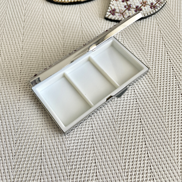 ＊ハニカム模様＊和柄＊②レッドパープル系×ホワイトオパール◆ピルケース・アクセサリーケース◆クリスタルガラス 3枚目の画像