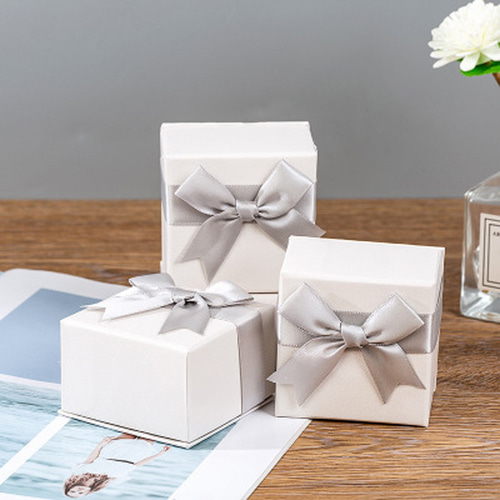   インフィニティ シルバーブレスレット925 Amazon.co.jp: TIFFANY＆Co. ティファニー ブレスレット