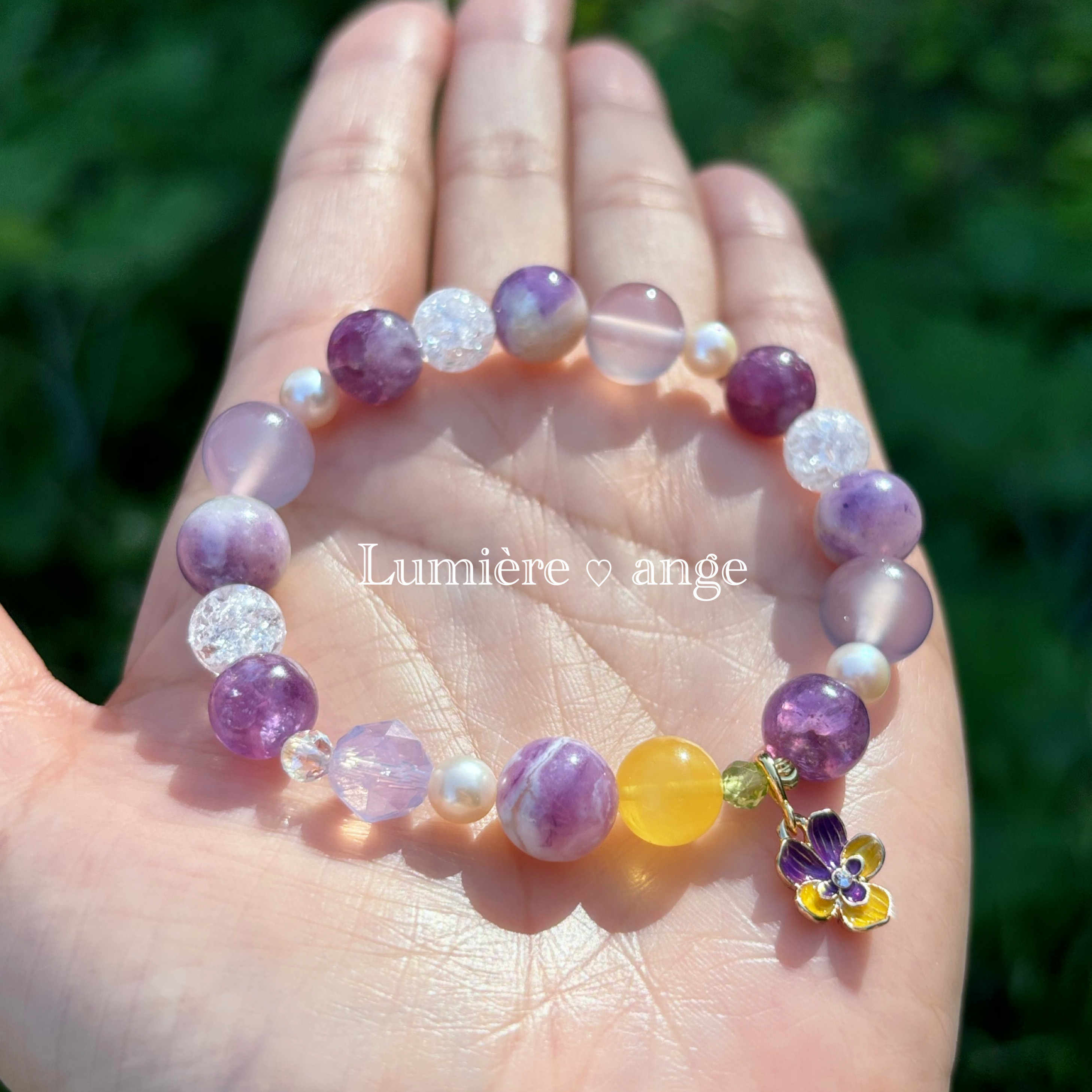 ✧︎*Flower garden ✧︎ 天然石ブレス✧︎*