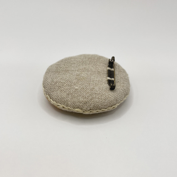 キツネの刺繍ブローチ（手縫い） 14枚目の画像