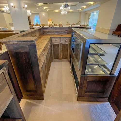 ケーキ屋さんショーケースレジカウンター（W2600ブラウン）冷蔵ショー