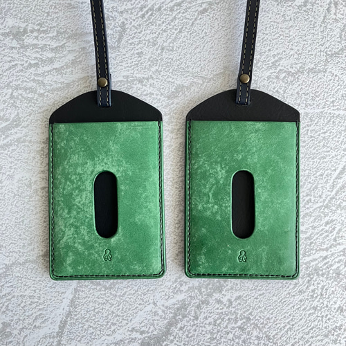 パスケース】 模様 花柄 花火 レザー 革（グリーン 緑色 ブラック 黒色