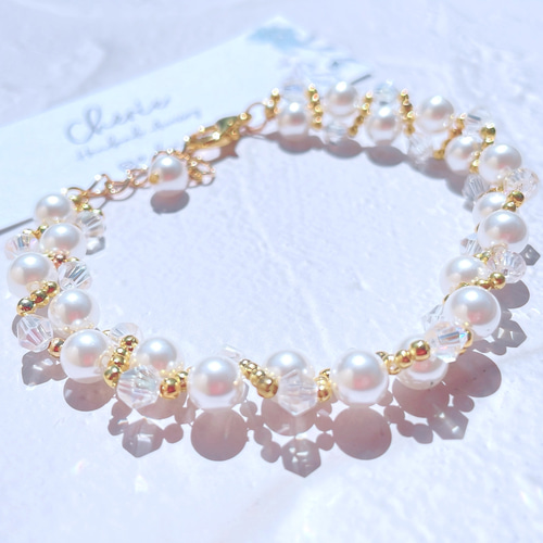 クリアビーズとパールの大人可愛いビーズブレスレット⠀】ビーズ