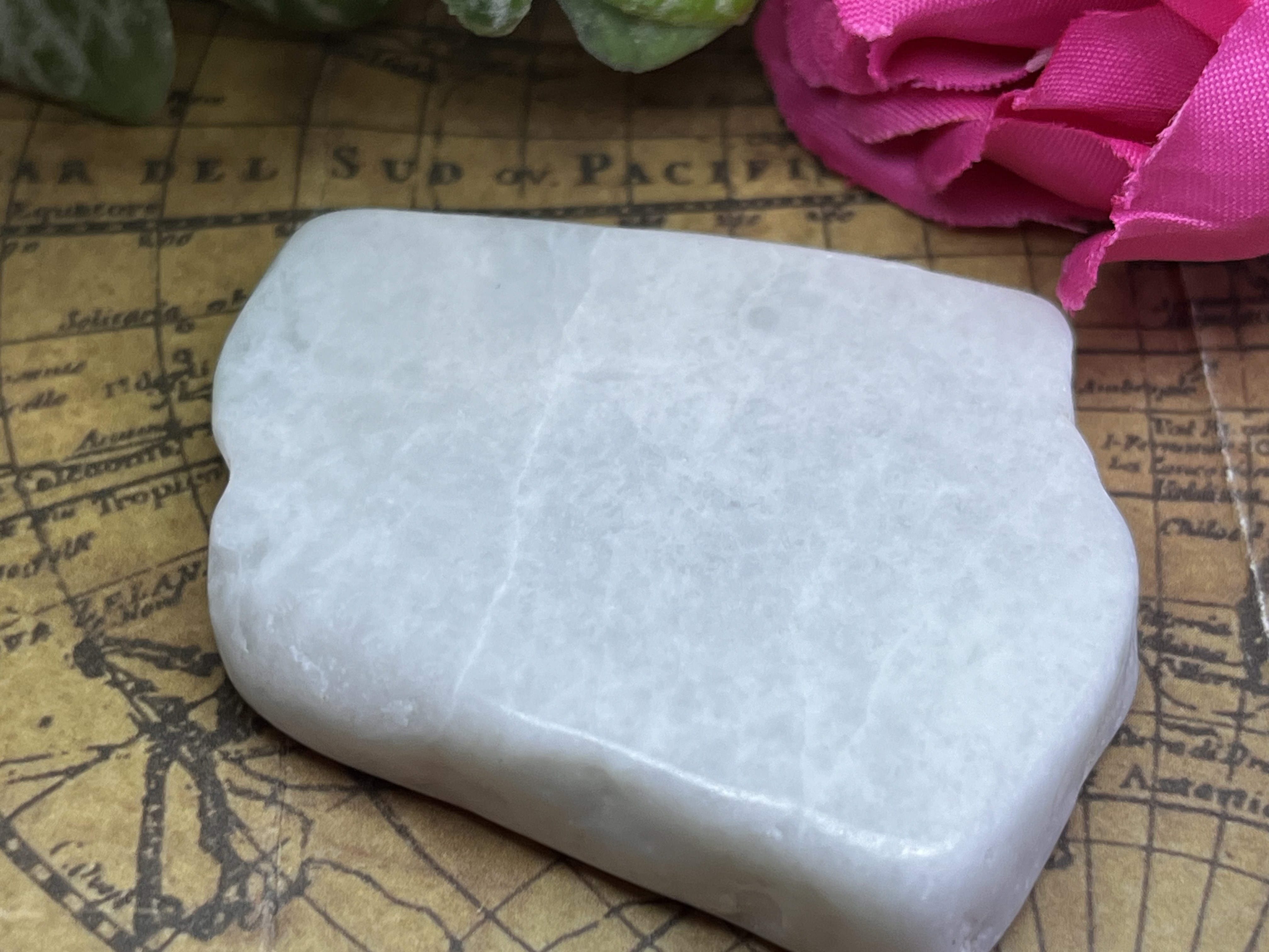 糸魚川 ✨　硬玉翡翠　原石　ジェダイド　タンブル