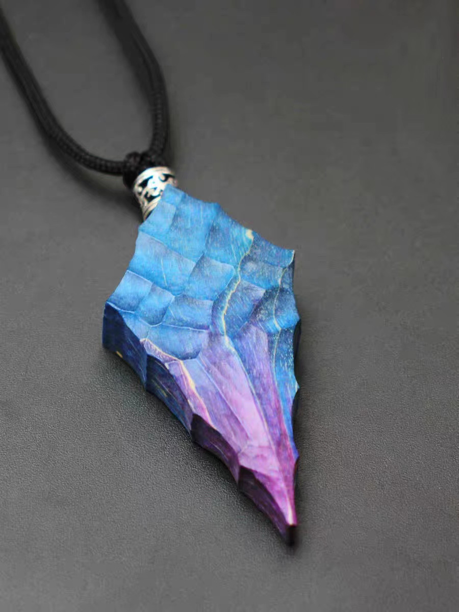 ハンドメイド 木のネックレス ペンダント 白檀 ドラゴンの鱗 手作り 木アート 誕生日 周年 記念日 男性女性 ギフト