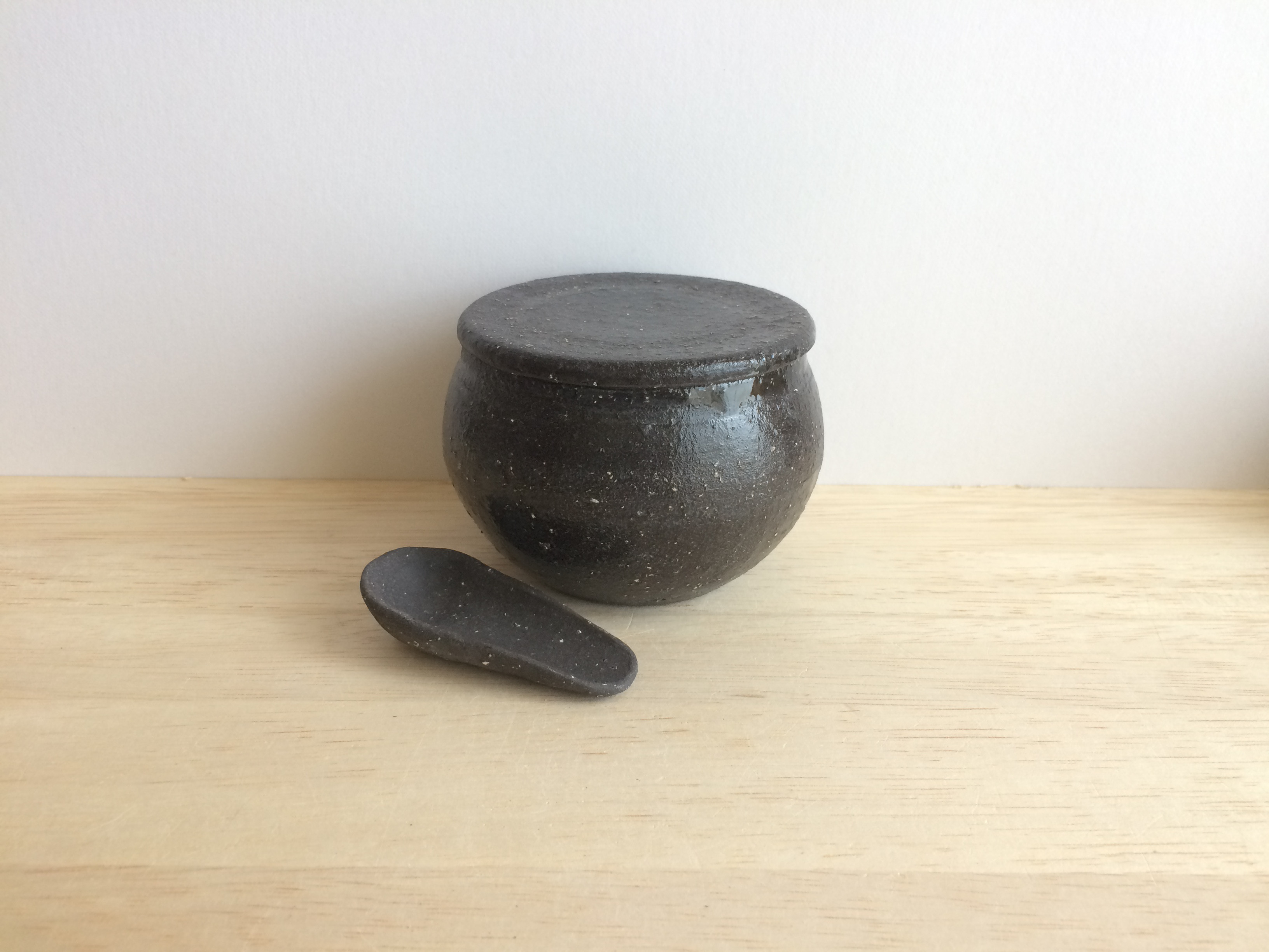 嶋村白山 備前 壺 小壺 蓋なし品 7216004e0192b3069c80ea4e6bf138