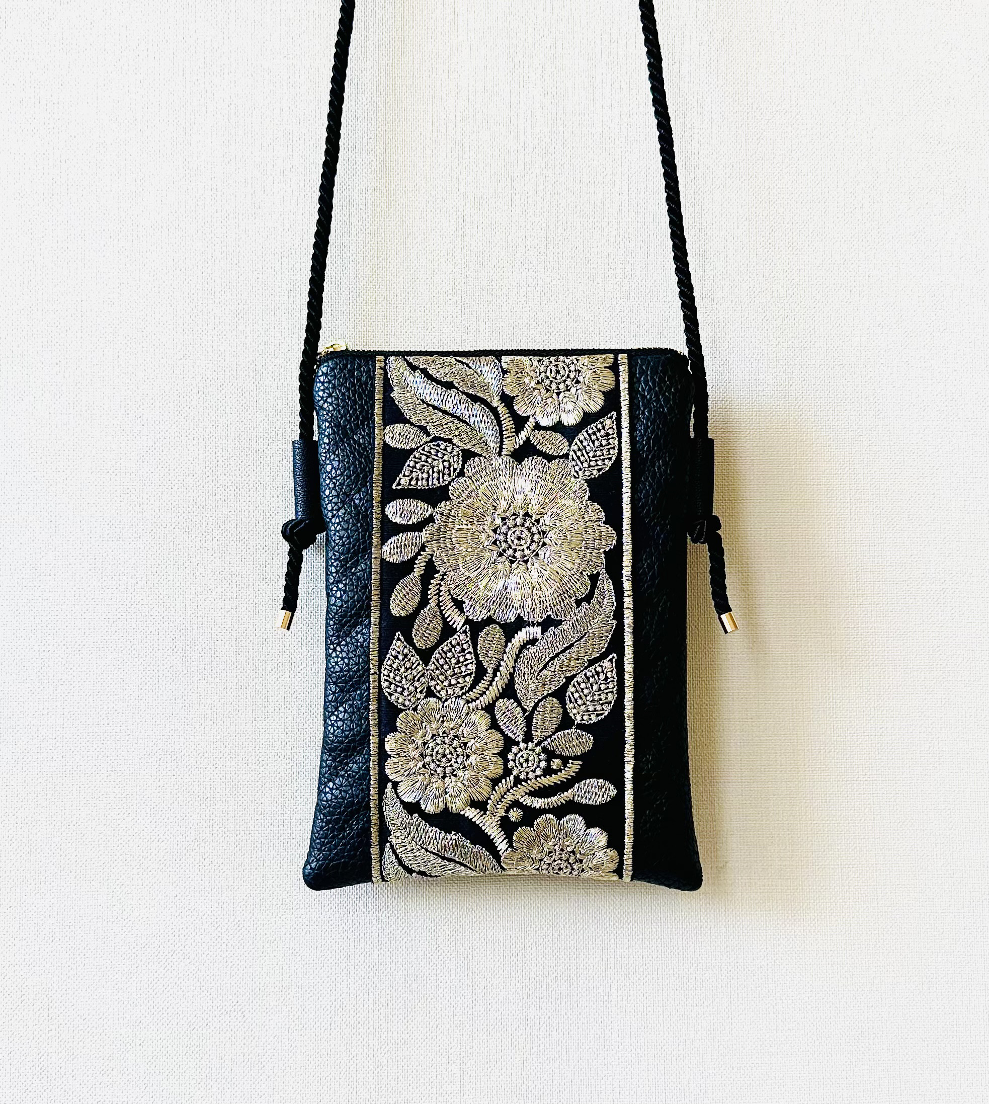 めぐ様　インド刺繍リボンポシェット　Classic3600