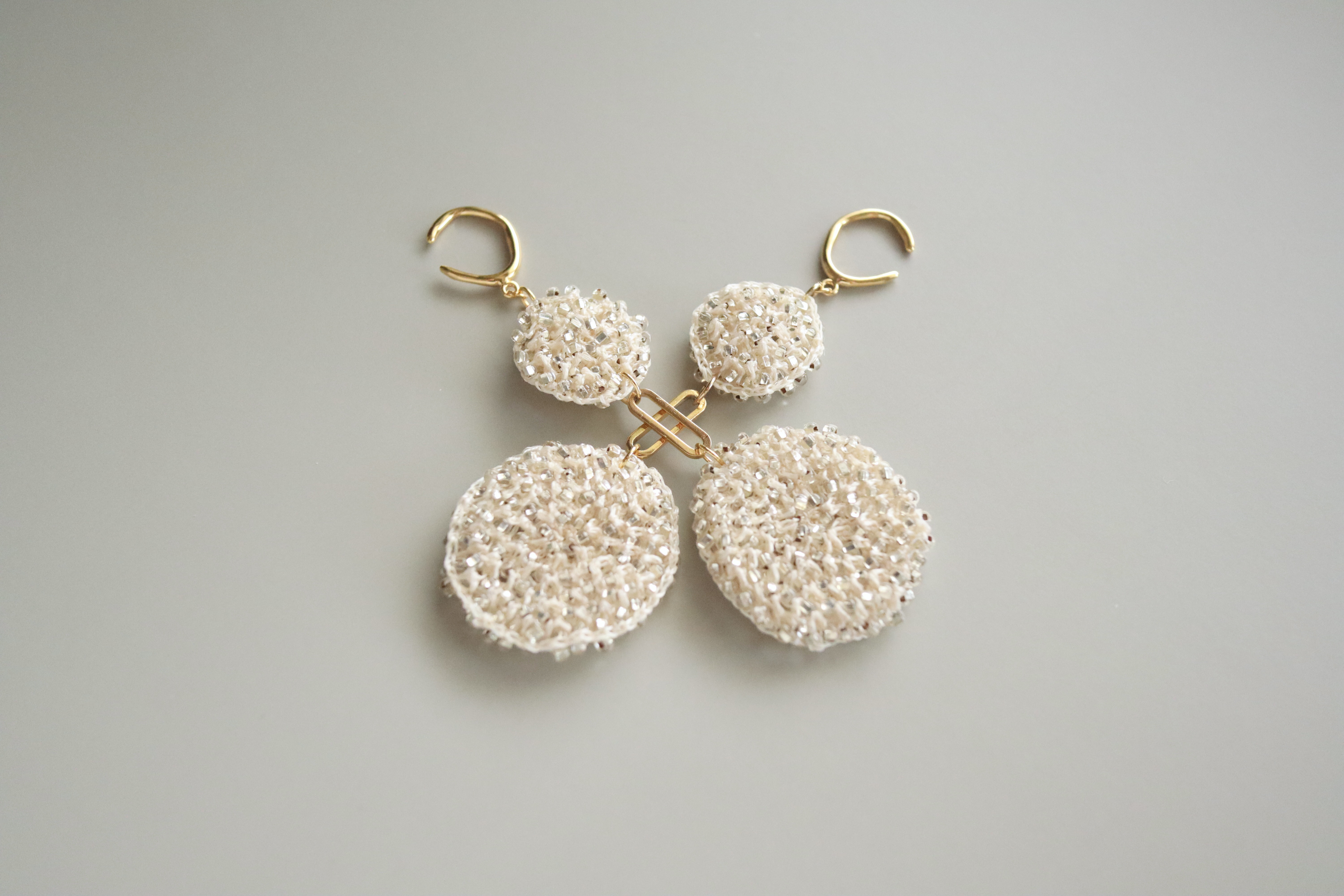 W moon ear cuffs フランスヴィンテージ × 国産シルク糸