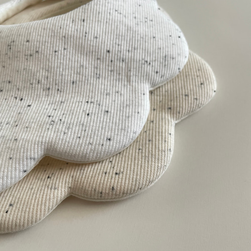 再販⸝⋆】ふんわりリブニットのつぶつぶスタイ✺もくもく型 スタイ