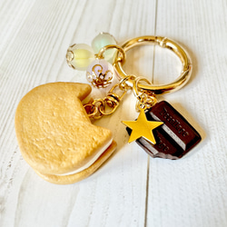 ⭐美品⭐LOEWE　アイスクリーム　チャーム　キーホルダー LOEWE - ロエベ チャームの通販 by ルルラ's shop｜ロエベならラクマ