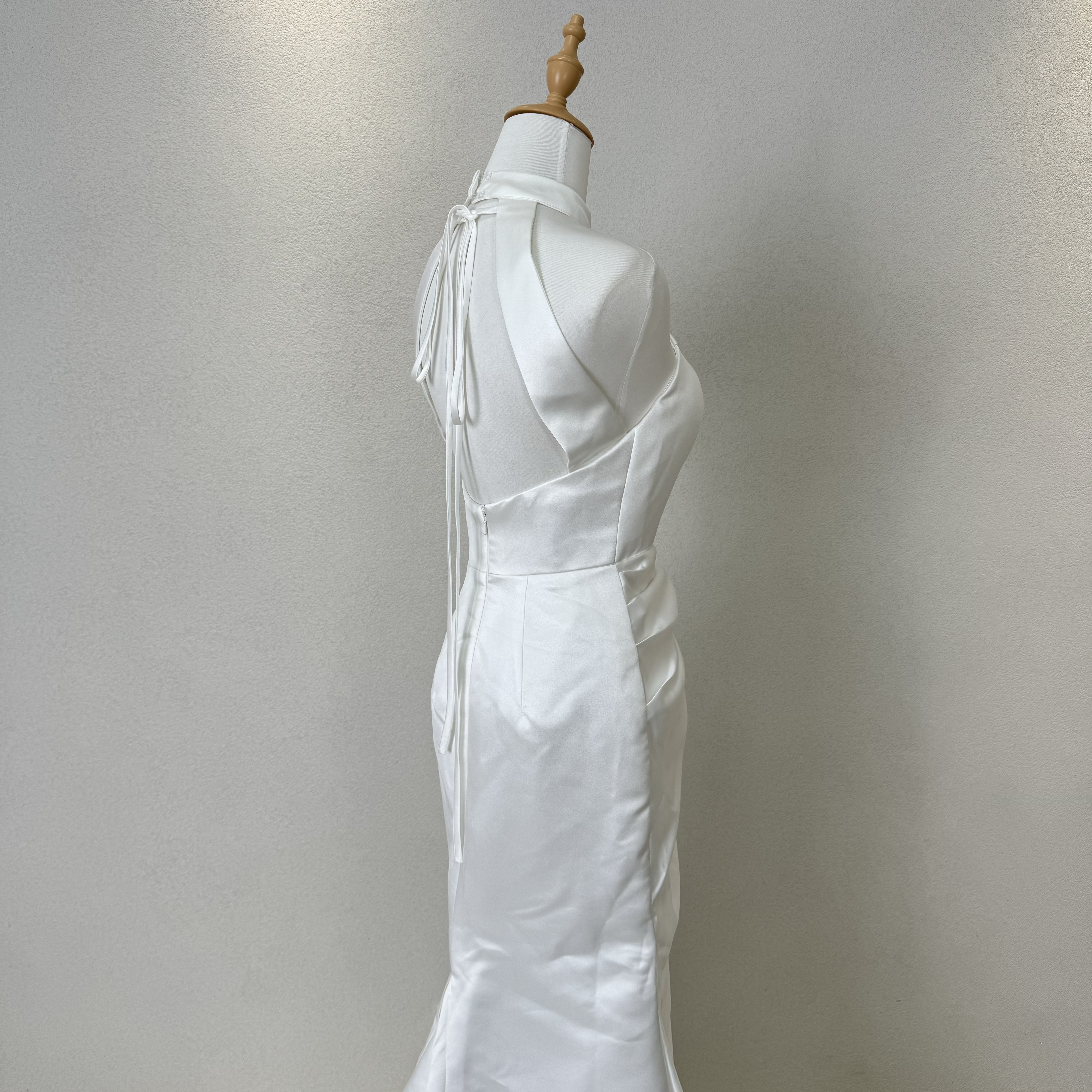 買わないと損！ホルターネック袖なし背中見せ　マーメイドド　パーティードレス前撮り/写真撮影/結婚式お呼ばれ二次会/披露宴