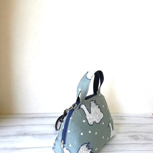 ミナペルホネンswanのシェルバッグ2way /moss green ポシェット ミナペルホネンswanのシェルバッグ2way /moss green ポシェット