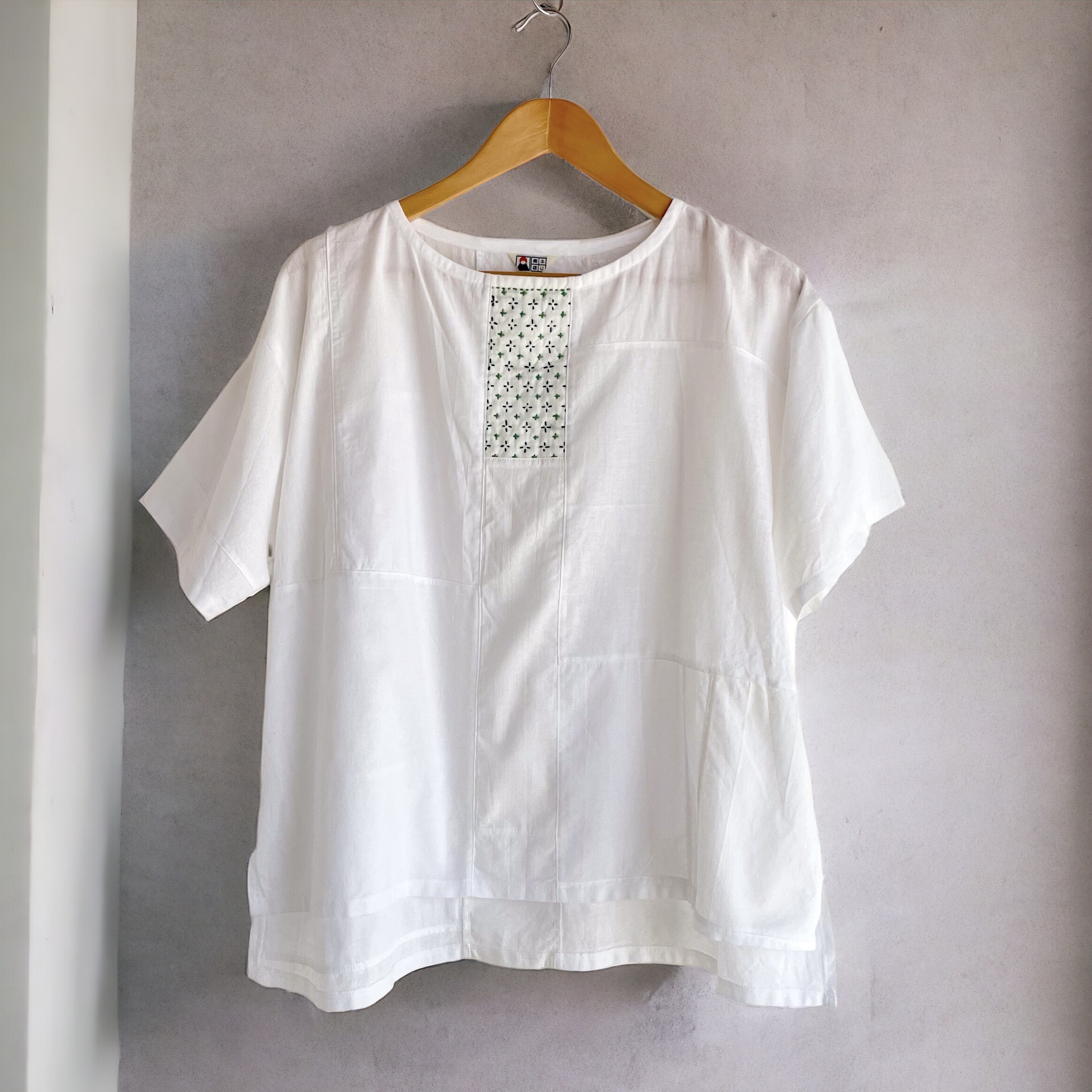 ハンドメイド【浴衣リメイク】三つ葉模様のカットソー　涼しい　ゆったりTシャツ ハンドメイド【浴衣リメイク】三つ葉模様のカットソー 涼しい