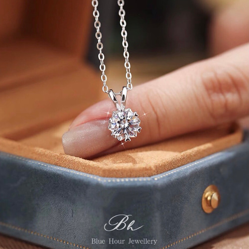 モアッサナイト 1ct ラウンド 6本爪 ハート爪 キラキラ ゴージャス