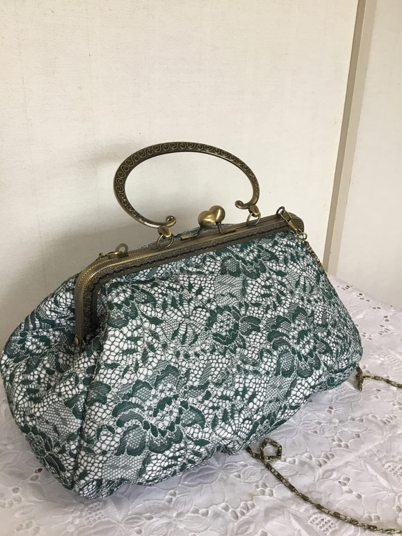花ぷらら・ハンドメイド・リメイク・カバン・がま口バック・チェーンショルダー付き 花ぷらら・オリジナル・1点もの・ハンドメイド・がま口バック