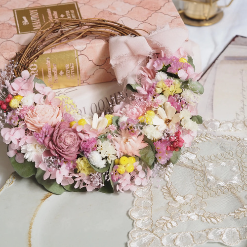 可愛らしい雰囲気のリース】ドライフラワーハーフリース22cm ドライ