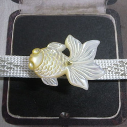 帯留め 帯留 金魚 シェル 貝 夏 夏祭り 夜店 ホワイトゴールド/白金