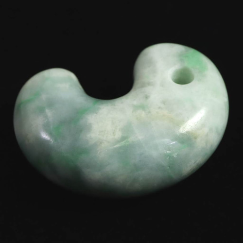 糸魚川翡翠‼️小滝産地‼️勾玉‼️極上品‼️本物の威厳‼️大変に美しい絶品‼️別格品‼️ 糸魚川翡翠小滝産地勾玉極上品本物の威厳大変に美しい絶品別格品 X