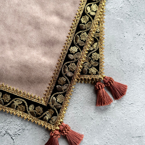 再販】インド製 花柄ゴールド刺繍リボンのタロットクロス