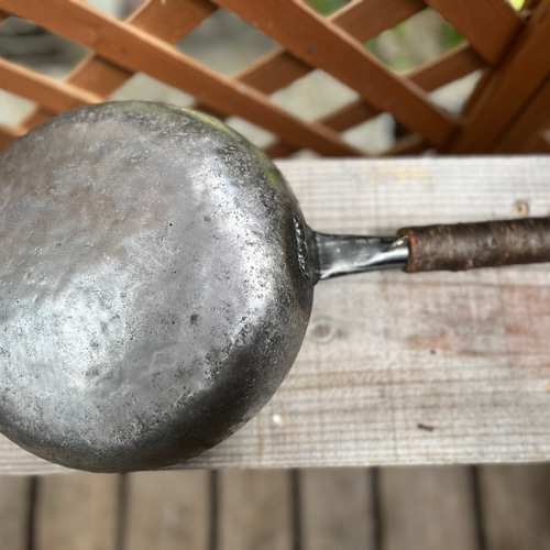 鉄なのに軽い！手作り一点物の特大フライパン。 鉄なのに軽い！手作り