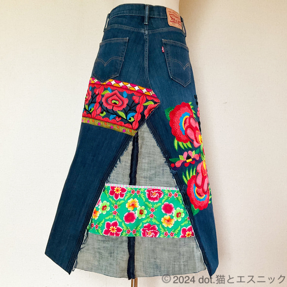 【Paj Ntaub】デニム リメイク 刺繍 スカート デニム
