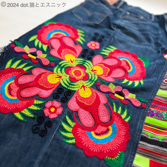 【Paj Ntaub】デニム リメイク 刺繍 スカート デニム