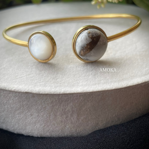 柔らかな着け心地〉 Gemelli 天然石バングル 天然石ブレスレット