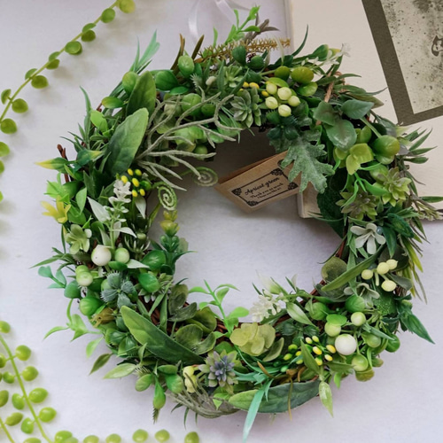 10種の植物のフェイクグリーンリース(18cm) リース apricot