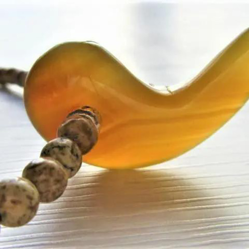 A97】 ネックレス めのう瑪瑙 メノウ 勾玉 ピクチャージャスパー 古銀