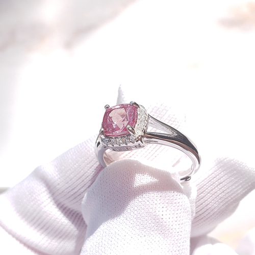 お得！在庫処分 カラーチェンジアレキサンドライト 合成石 ヘイロー