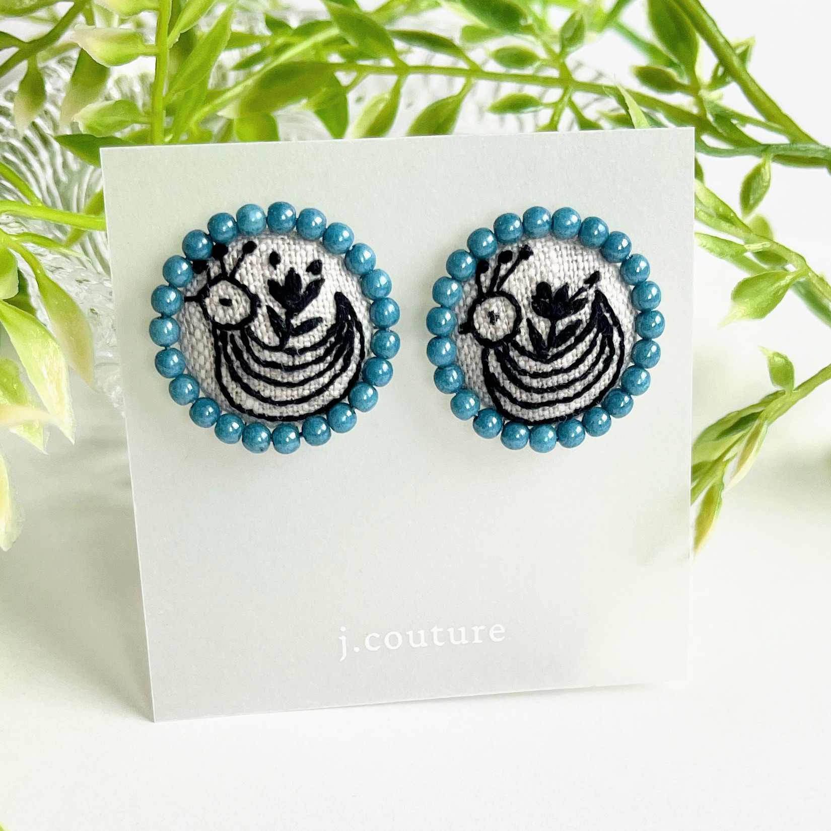 北欧風木の実の刺繍イヤリング【Botanical】#265