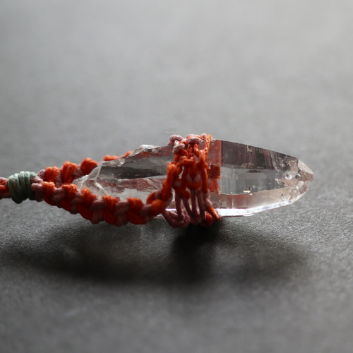 ◇ItoMe Stone◇ガネーシュヒマール産レインボーヒマラヤ水晶マクラメ