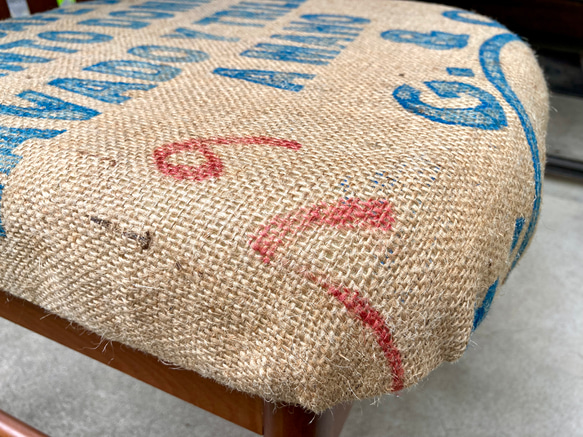 珈琲豆麻袋で作った椅子 