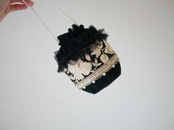 No.5＞インド刺繍リボンポーチ 巾着 巾着袋 Priya.U 通販 17736558