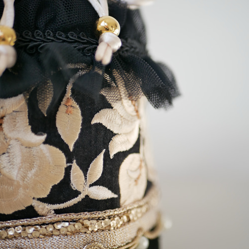 No.5＞インド刺繍リボンポーチ 巾着 巾着袋 Priya.U 通販 17736558